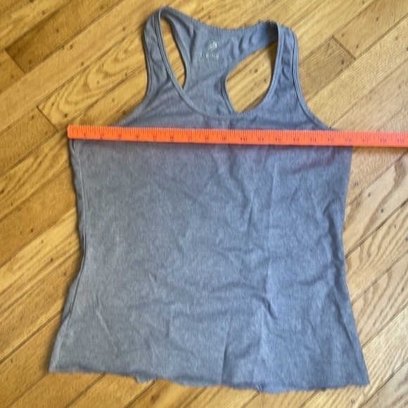 MPG gray athletic tank top size medium - Picture 4 of 6